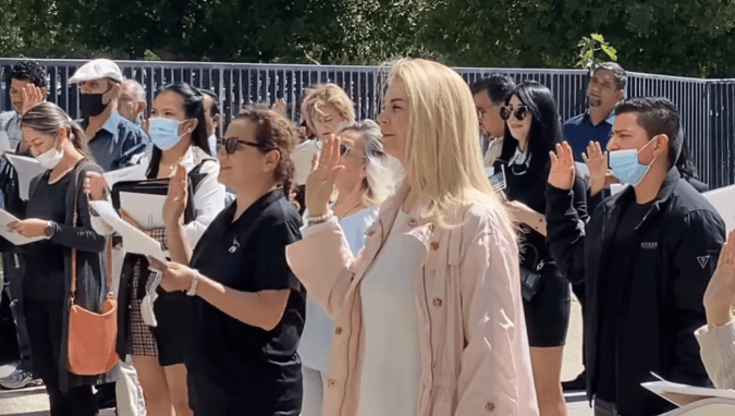 The Stratosphere Lounge | Episode 325